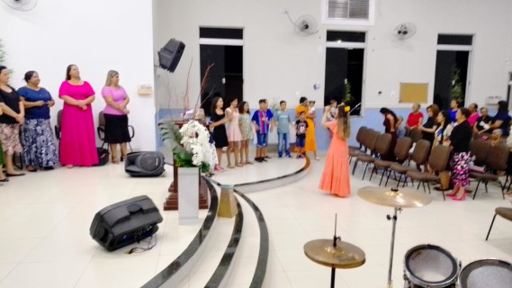 IGREJA EVANGÉLICA ASS DE DEUS JARDIM LEONOR  HOMENAGEM DIA DAS MAES